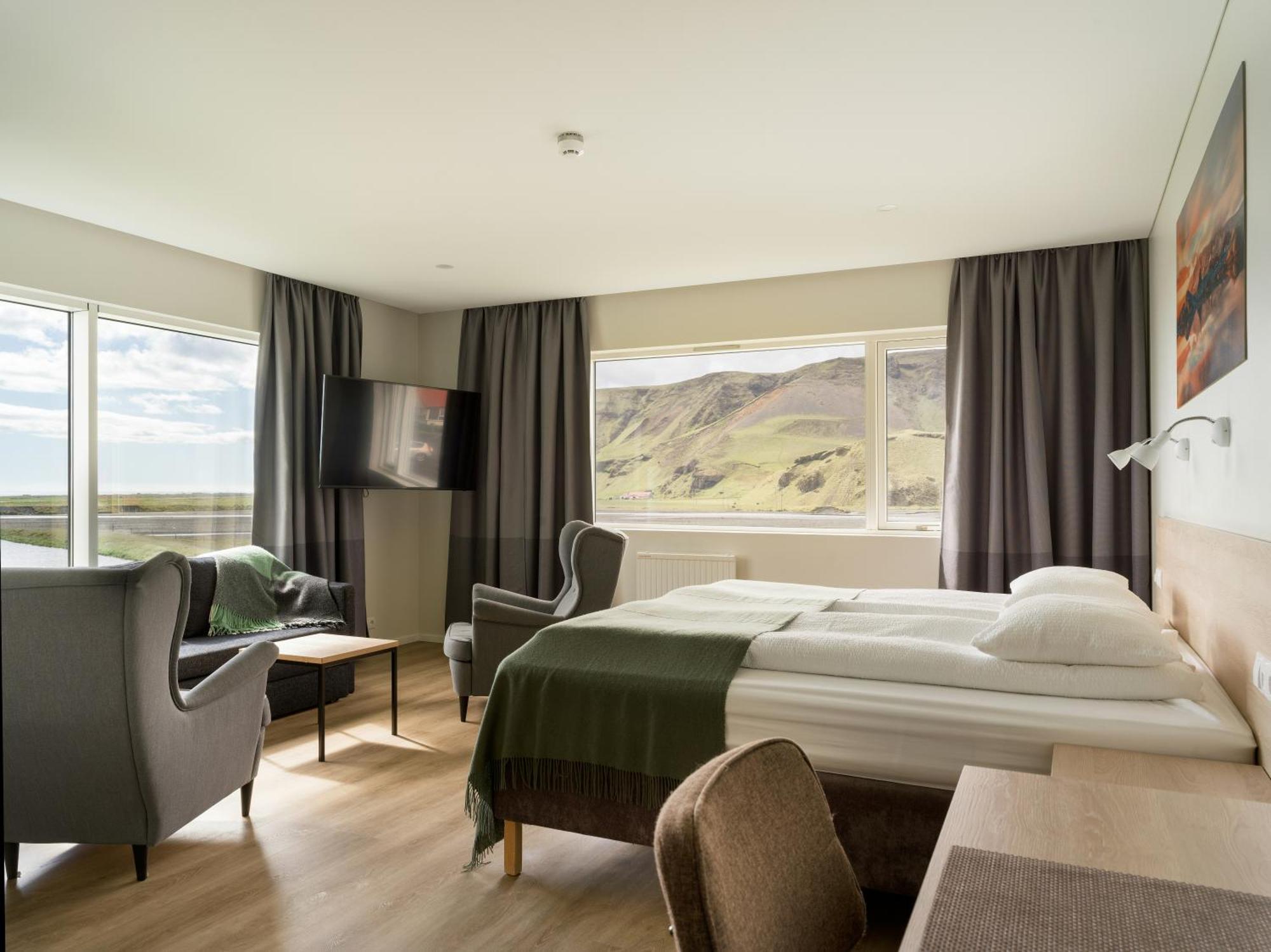 Deluxe Double Room,1769515571:JPEG
